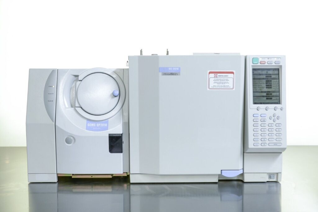 SHIMADZU GC 2010 AMS W GCMS QP2010 Gas Chromatograph Mass Spectrometer