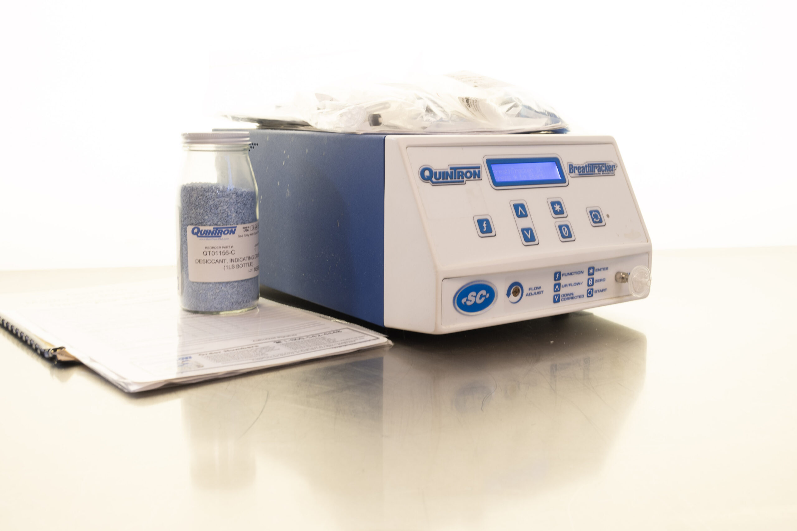 QuinTron BreathTracker Digital MicroLyzer SC Breath Analyzer w/ Accessories - Image 5