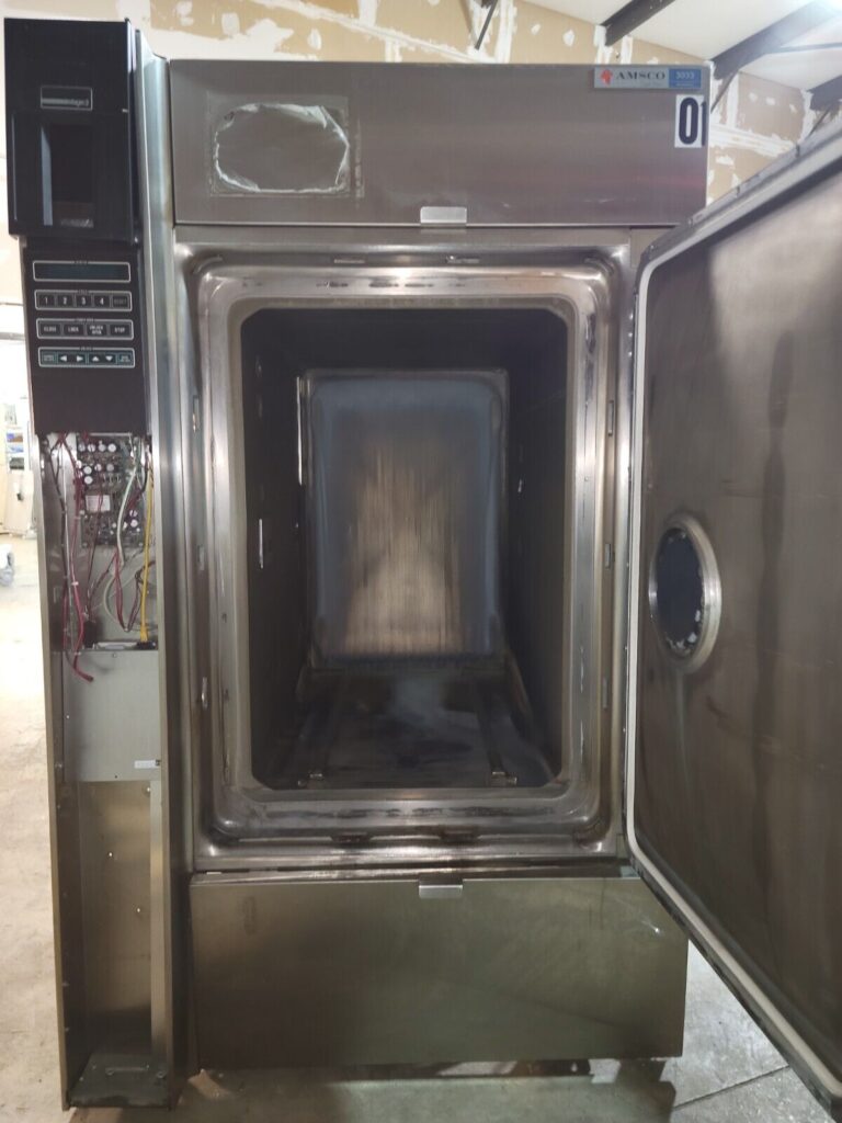 Steris Amsco 3033 Vacamatic Autoclave / Sterilizer Pinnacle Medical