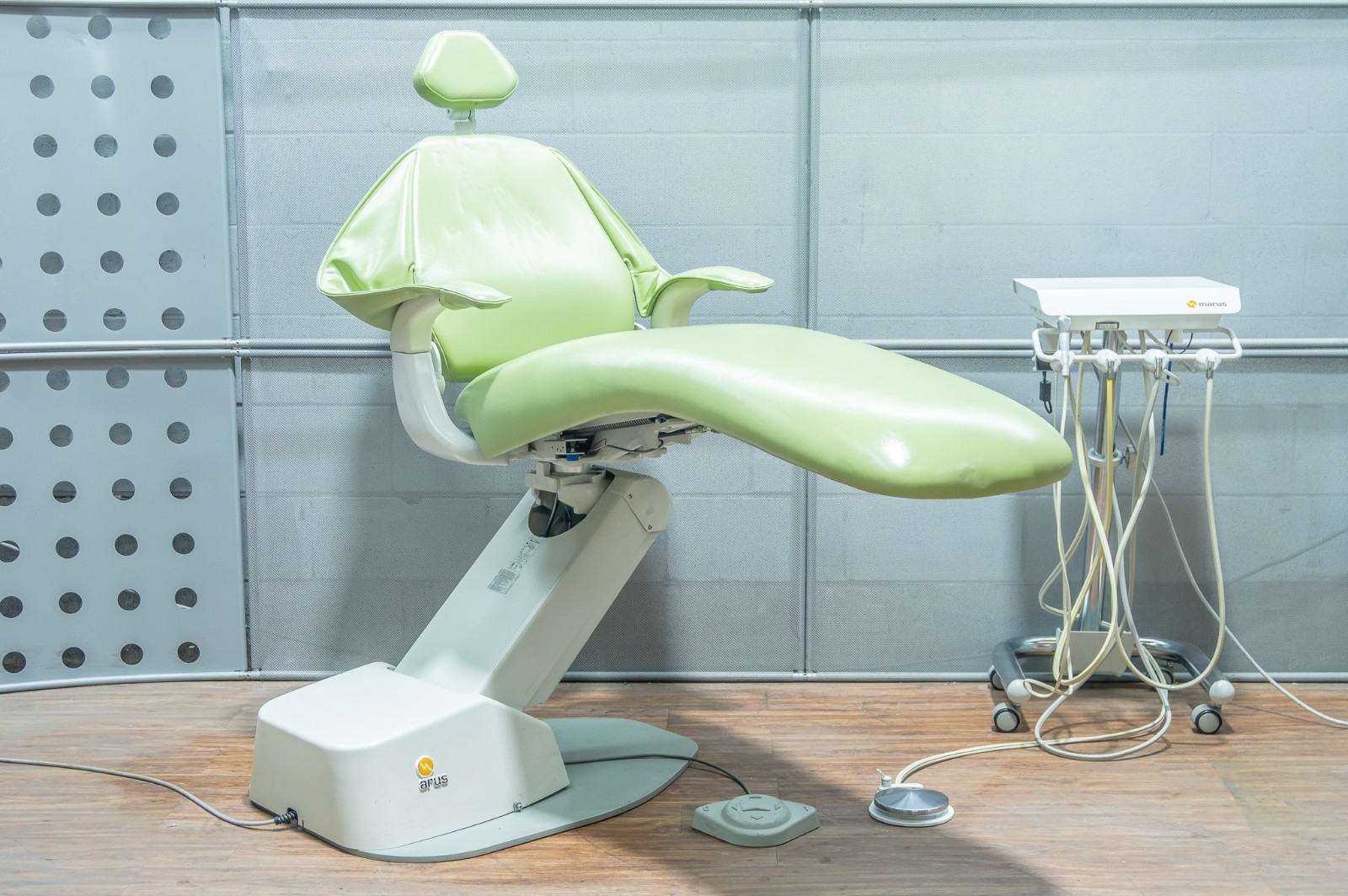 Marus DC1700 Dental Exam Chair w/ Mobile Delivery Unit Operatory System - Image 3