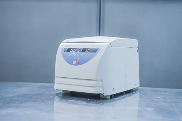 Thermo Sorvall Legend Micro 17  Centrifuge - No Rotor - Image 6