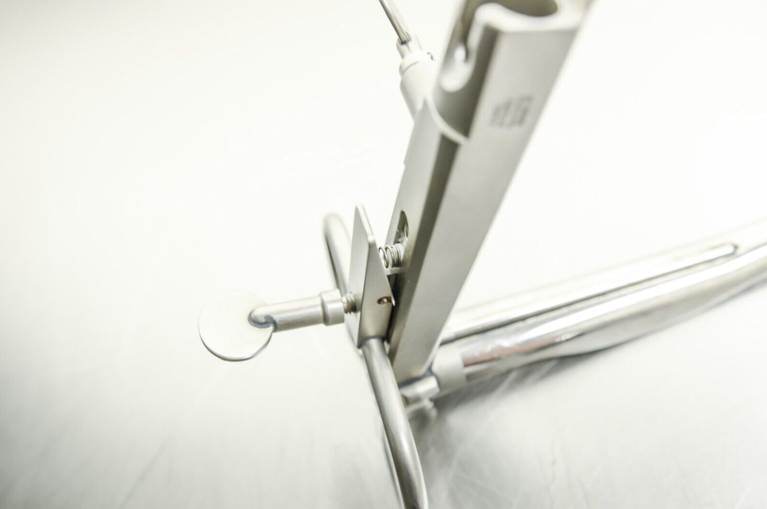 Karl Storz 8588B Weerda Distending Laryngoscope Large 18cm Adolescents